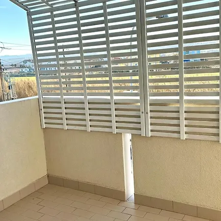 דירה F005 - Fano, Con Terrazzo Vicino Al Mare פאנו