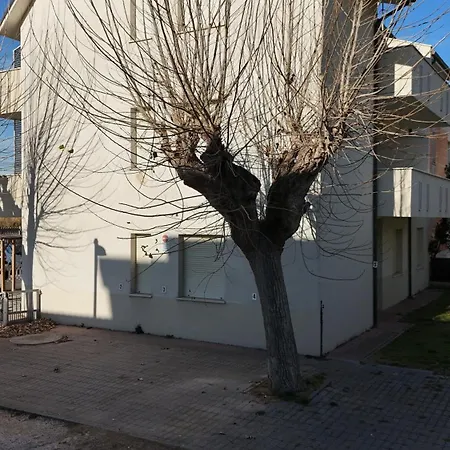 F005 - Fano, Con Terrazzo Vicino Al Mare פאנו
